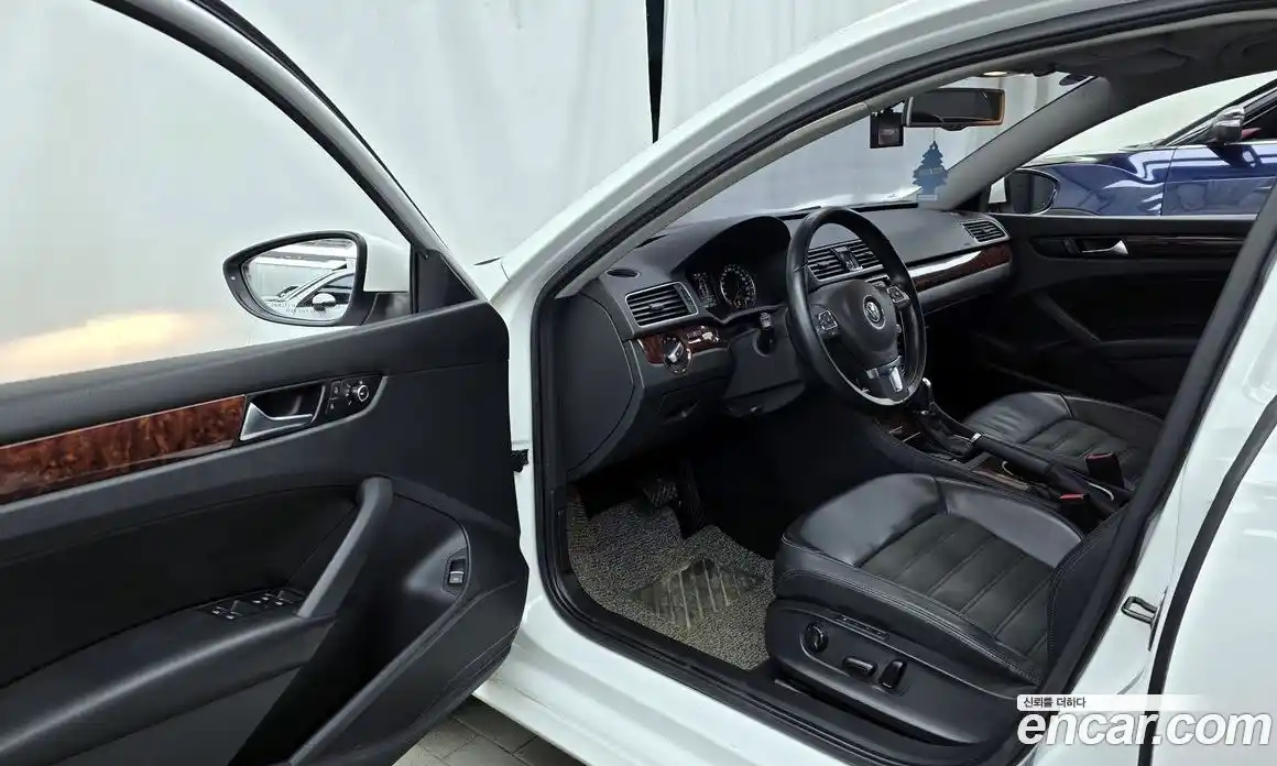 Volkswagen Passat 2013 2.5 Автомат в Москве № 214891, фото 8