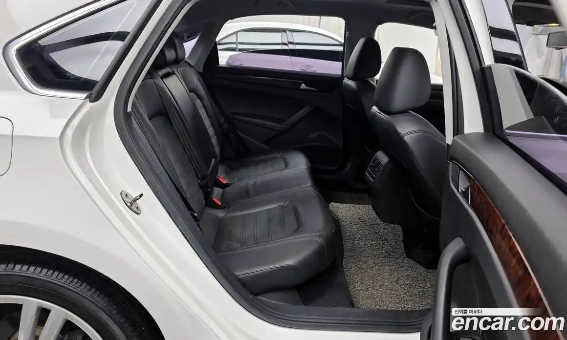 Volkswagen Passat 2013 2.5 Автомат в Москве № 214891, фото 10