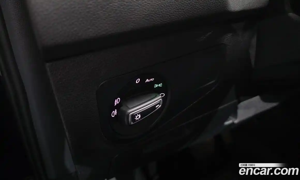 Volkswagen Tiguan 2020 2.0 Автомат в Москве № 215146, фото 17