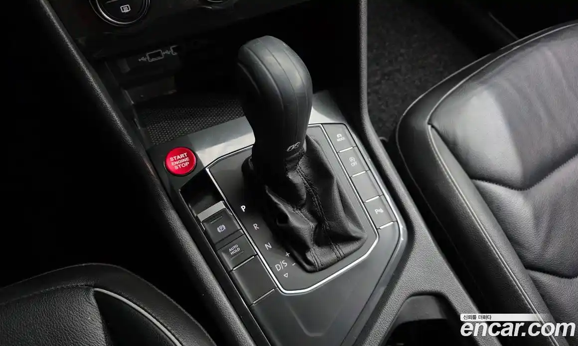 Volkswagen Tiguan 2020 2.0 Автомат в Москве № 215146, фото 6