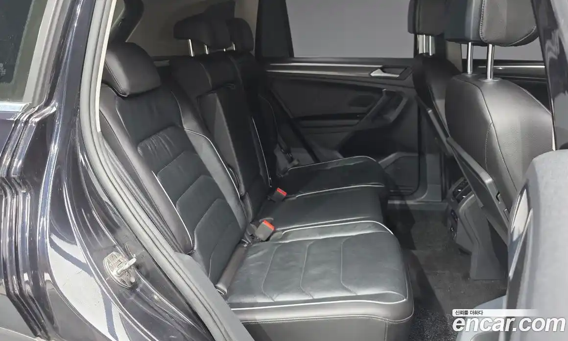 Volkswagen Tiguan 2020 2.0 Автомат в Москве № 215146, фото 9