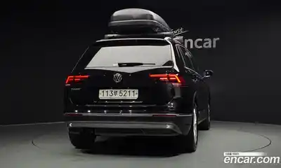 Volkswagen Tiguan 2020 2.0 Автомат в Москве № 215146, миниатюра 10