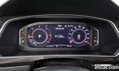 Volkswagen Tiguan 2021 2.0 Автомат в Москве № 215168, миниатюра 11