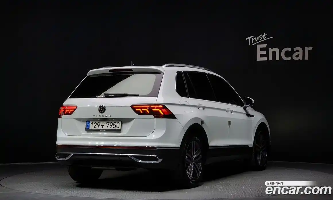 Volkswagen Tiguan 2021 2.0 Автомат в Москве № 215168, фото 20