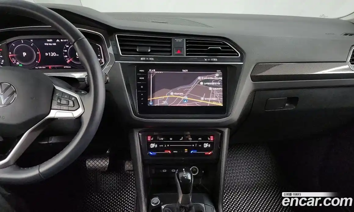 Volkswagen Tiguan 2021 2.0 Автомат в Москве № 215168, фото 5