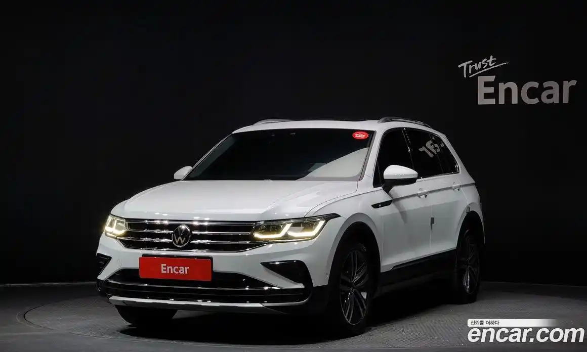 Volkswagen Tiguan 2021 2.0 Автомат в Москве № 215168, фото 7