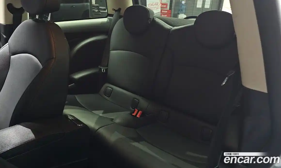 Mini Cooper 2013 1.6 Автомат в Москве № 217148, фото 15