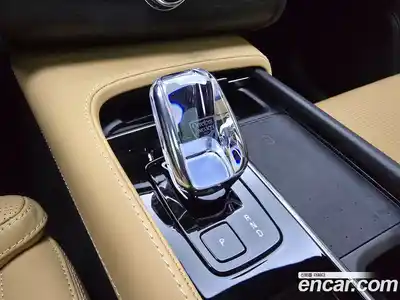 Volvo XC90 2025 2.0 Автомат в Москве № 230800, миниатюра 8