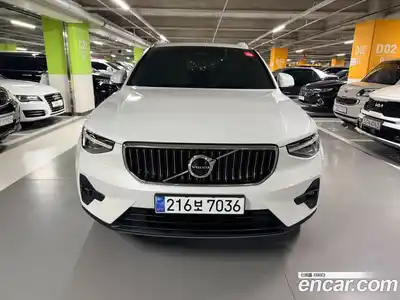 Volvo XC40 2024 2.0 Автомат в Москве № 230830, миниатюра 2