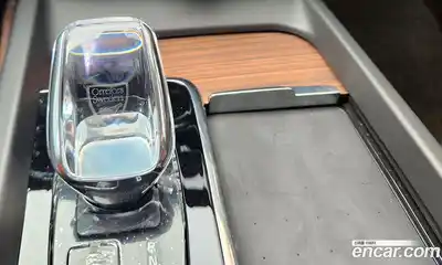 Volvo XC60 2024 2.0 Автомат в Москве № 230857, миниатюра 7