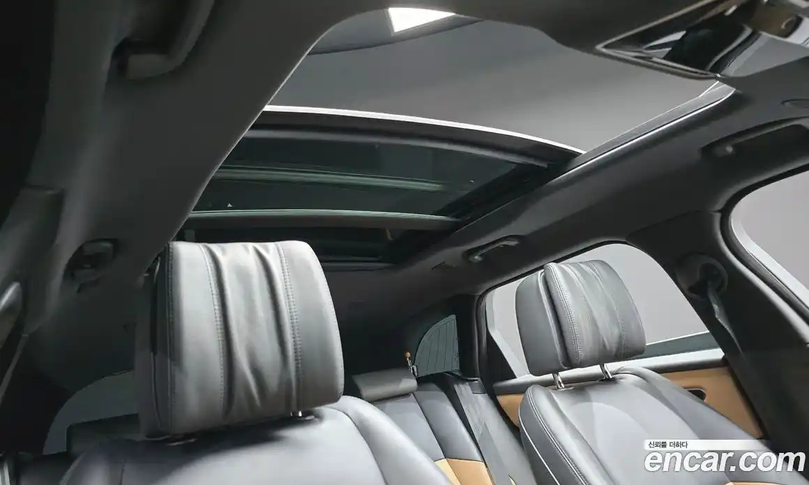 Land Rover Range-Rover Velar 2024 3.0 Автомат в Москве № 231206, фото 18