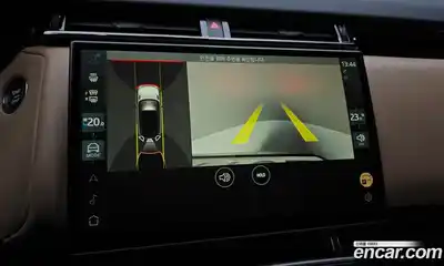 Land Rover Range-Rover Velar 2024 3.0 Автомат в Москве № 231206, миниатюра 6