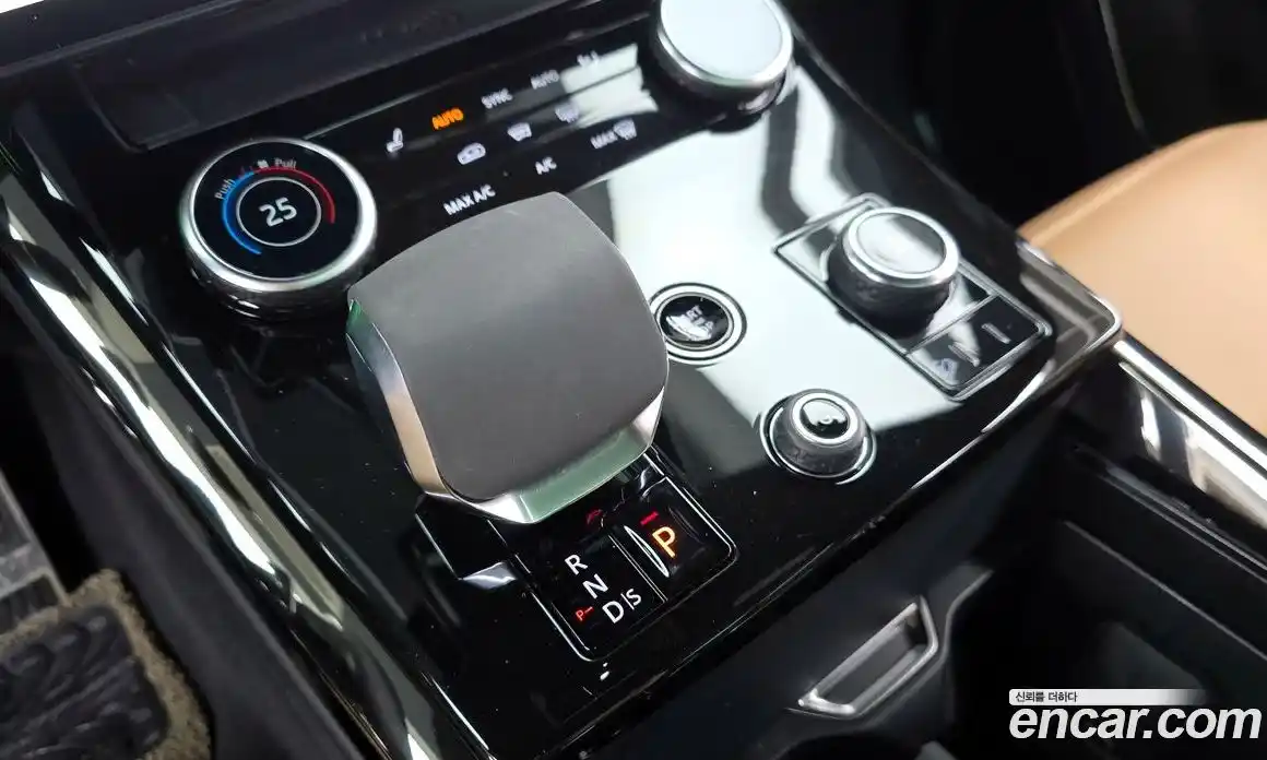 Land Rover Range-Rover Sport 2023 3.0 Автомат в Москве № 231240, фото 20