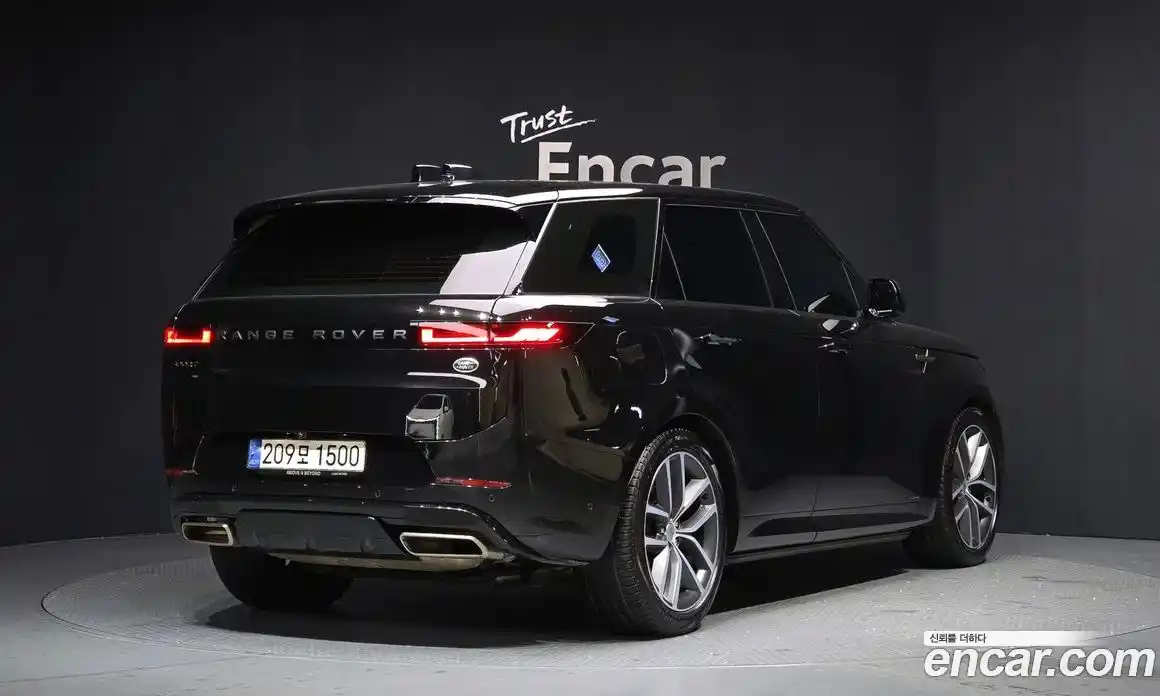 Land Rover Range-Rover Sport 2023 3.0 Автомат в Москве № 231240, фото 6