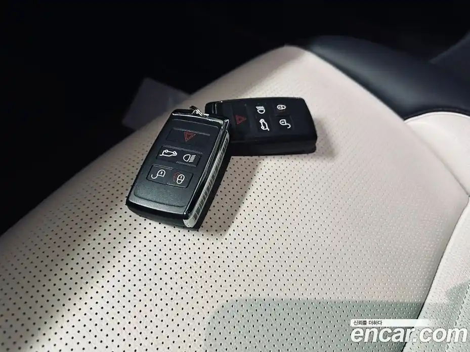 Land Rover Discovery Sport 2025 2.0 Автомат в Москве № 231301, фото 12