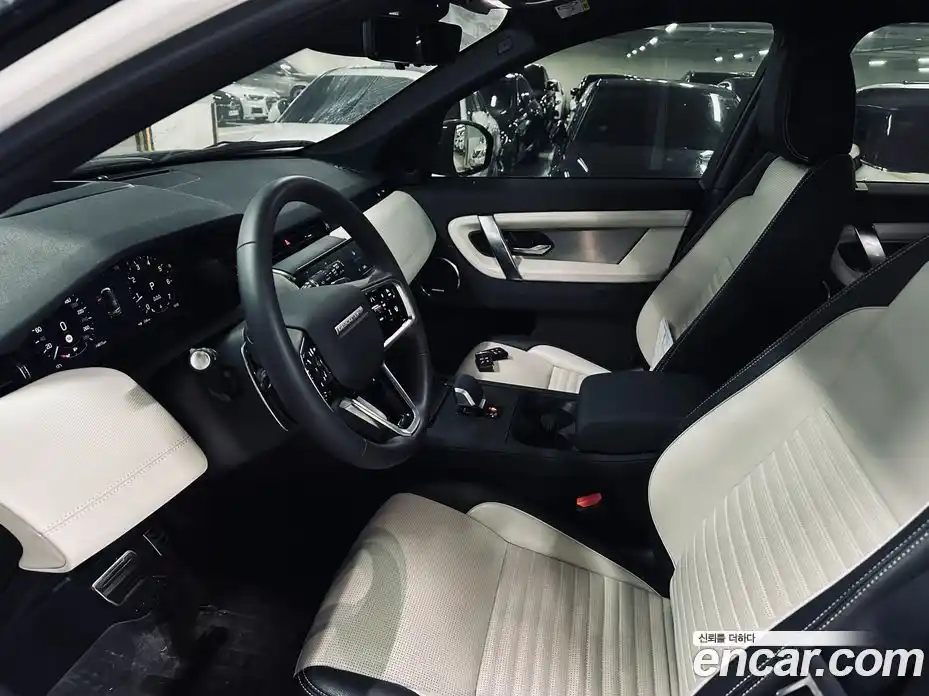 Land Rover Discovery Sport 2025 2.0 Автомат в Москве № 231301, фото 7