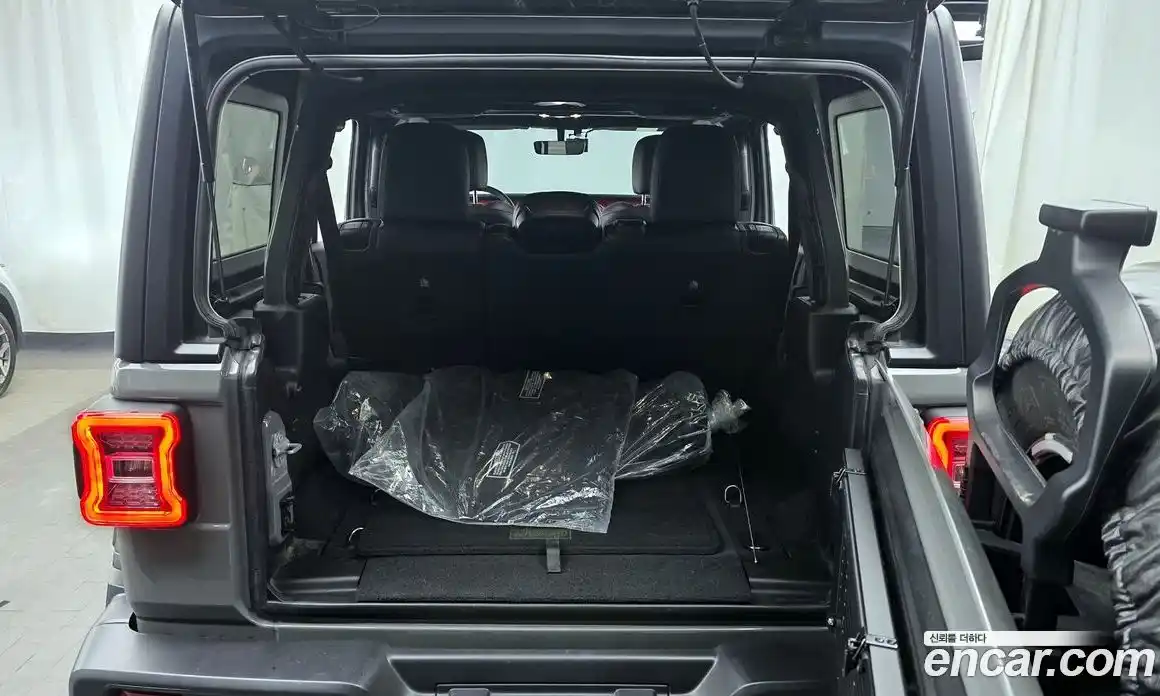 Jeep Wrangler 2022 2.0 Автомат в Москве № 232364, фото 20