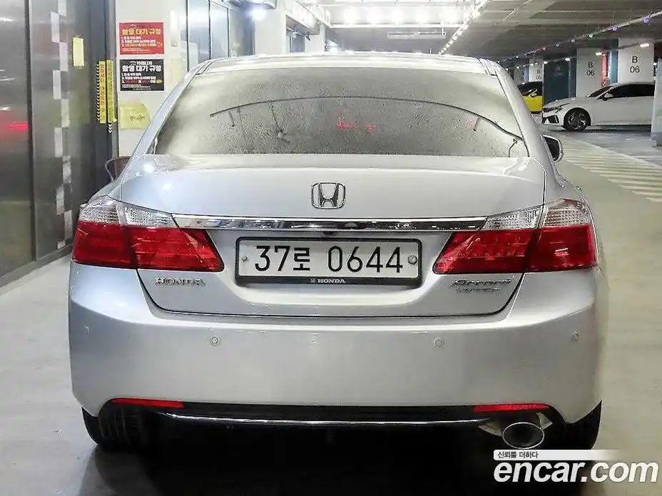 Honda Accord 2013 2.4 Автомат в Москве № 232998, фото 5