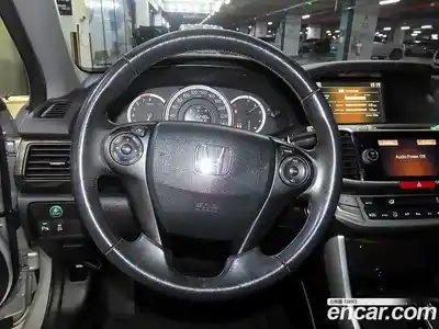 Honda Accord 2013 2.4 Автомат в Москве № 232998, миниатюра 8