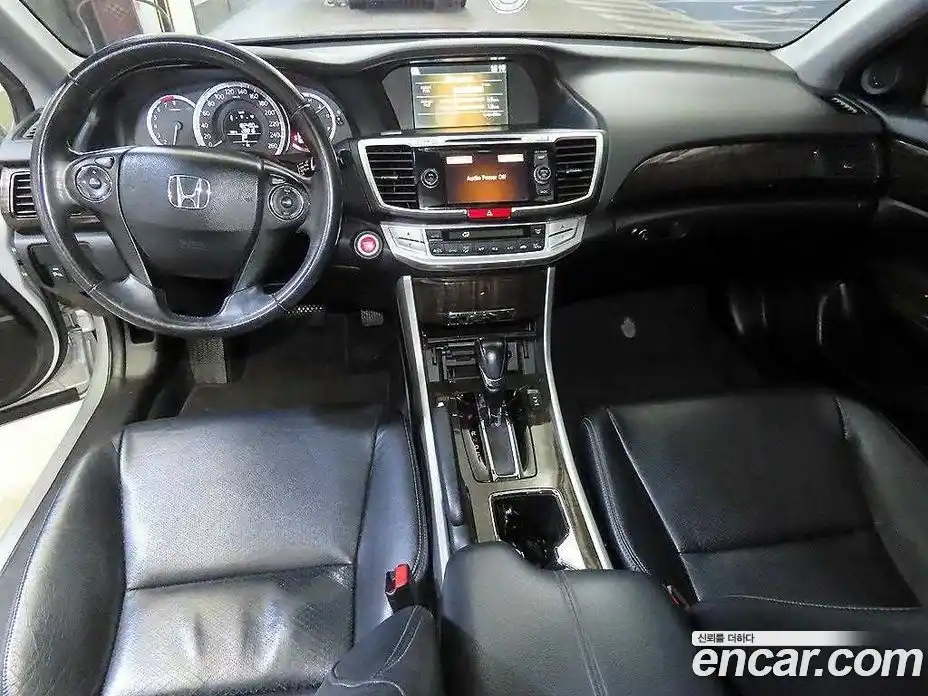 Honda Accord 2013 2.4 Автомат в Москве № 232998, фото 10