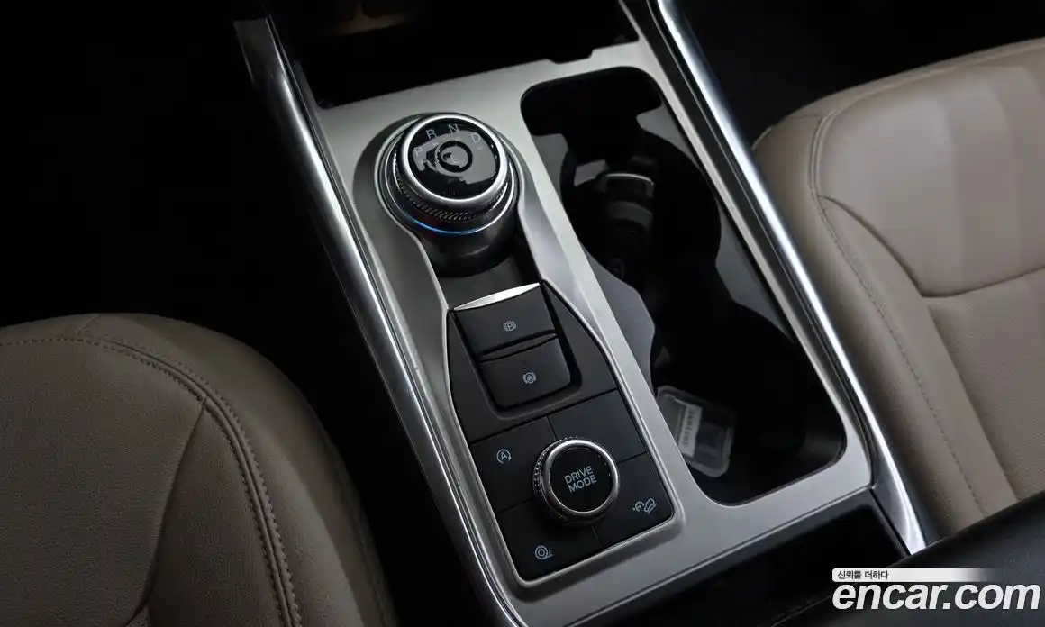 Ford Explorer 2023 2.3 Автомат в Москве № 233205, фото 18