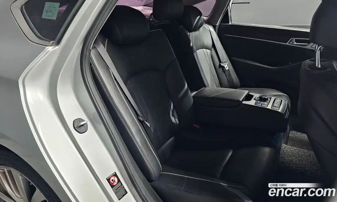 Genesis G80 2018 3.3 Автомат в Москве № 24047, фото 15