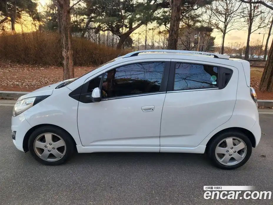 Chevrolet Spark 2012 1.0 Автомат в Москве № 24786, фото 3