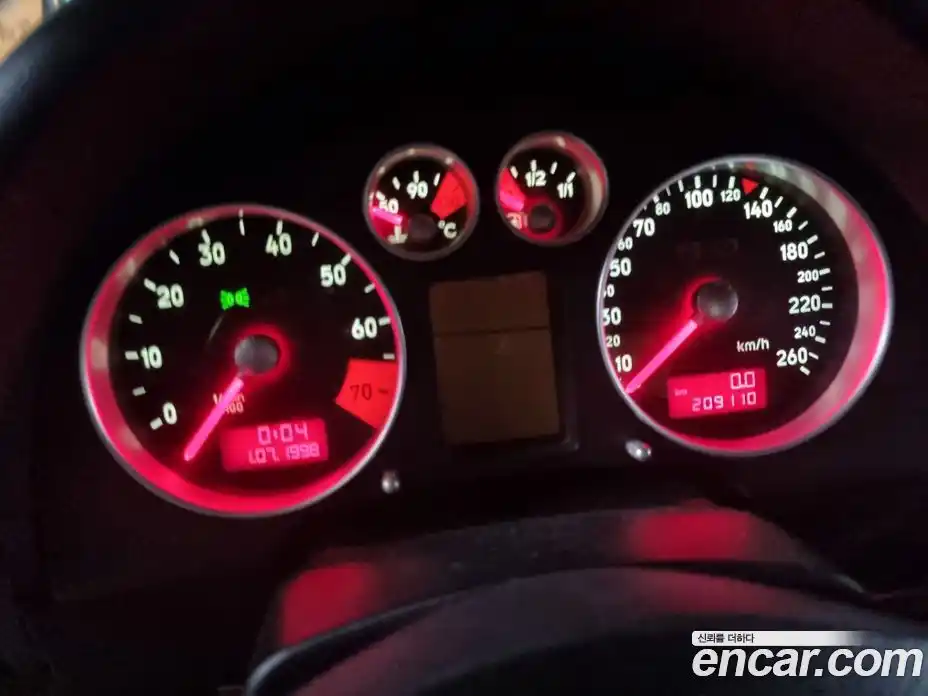 Audi TT 2000 1.8 Механическая в Москве № 250859, фото 5