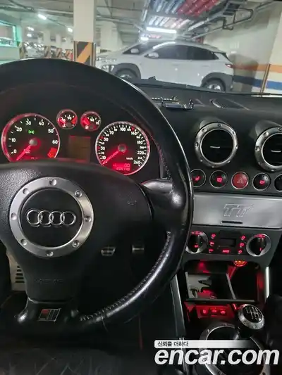 Audi TT 2000 1.8 Механическая в Москве № 250859, миниатюра 8
