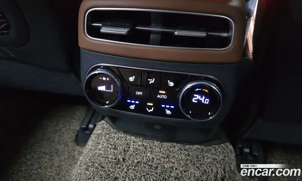 Genesis GV70 2021 2.5 Автомат в Москве № 25426, фото 16