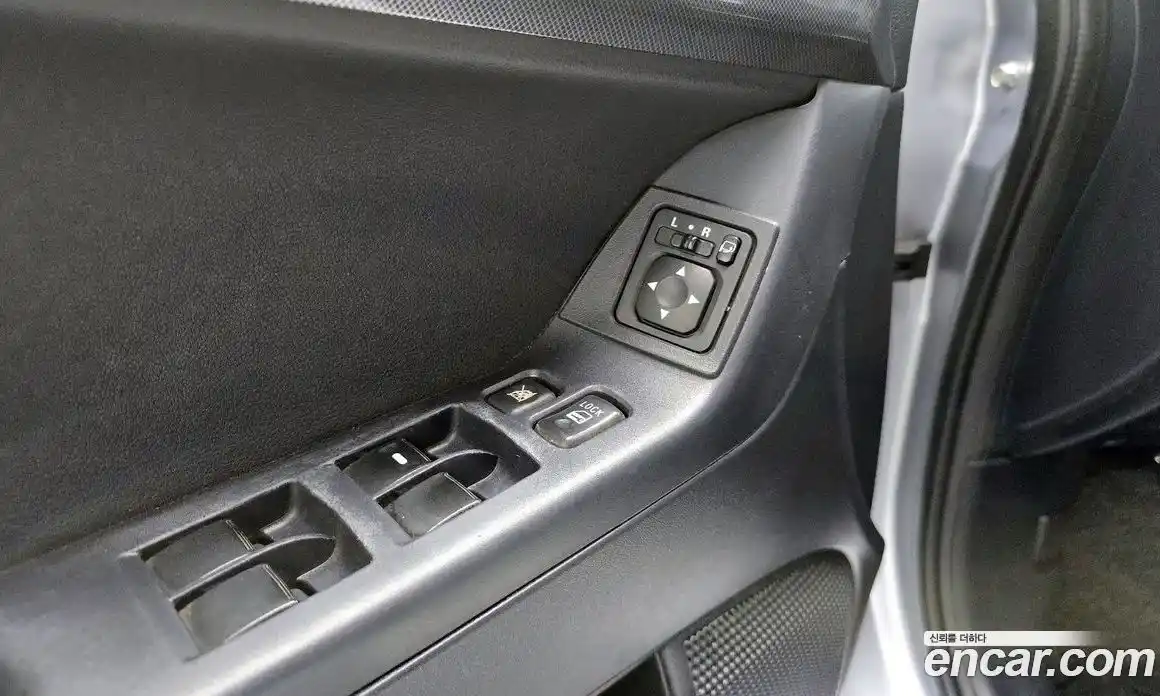 Mitsubishi Lancer 2010 2.0 Автомат в Москве № 260923, фото 18