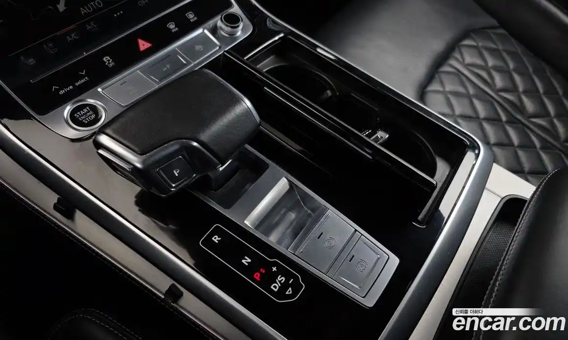 Audi Q8 2021 3.0 Автомат в Москве № 268989, фото 9