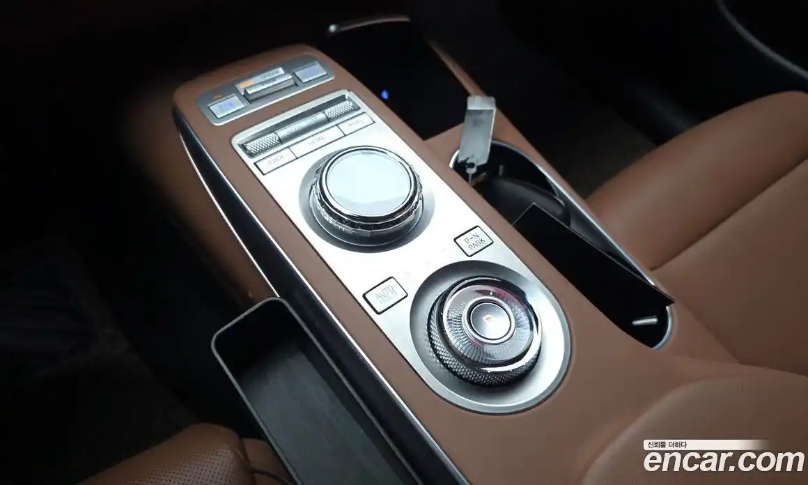 Genesis GV70 2023 2.5 Автомат в Москве № 27488, фото 18