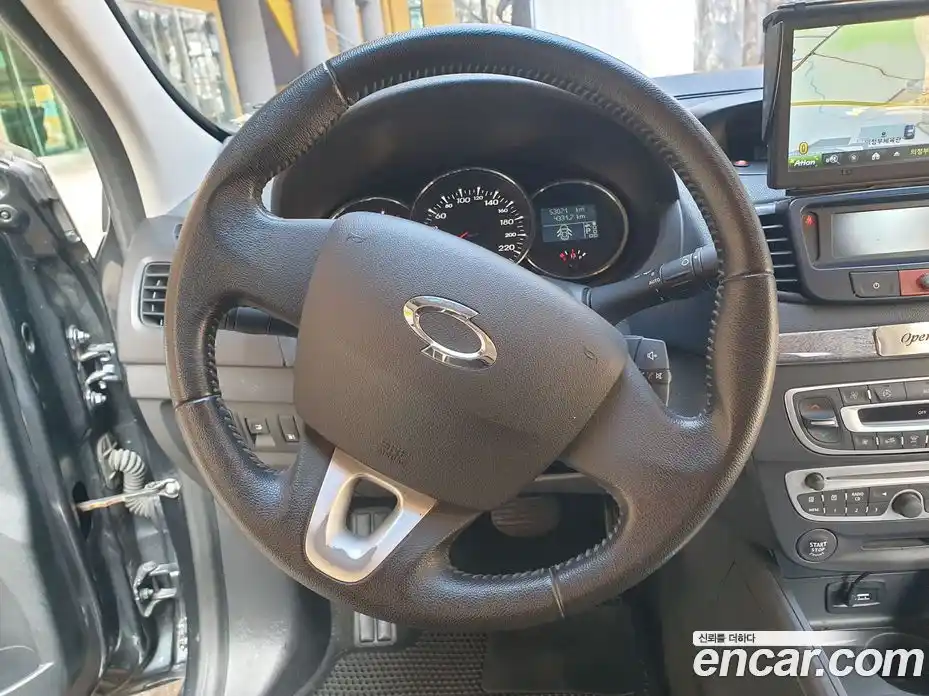 Renault SM3 2012 1.6 Автомат в Москве № 277266, фото 14