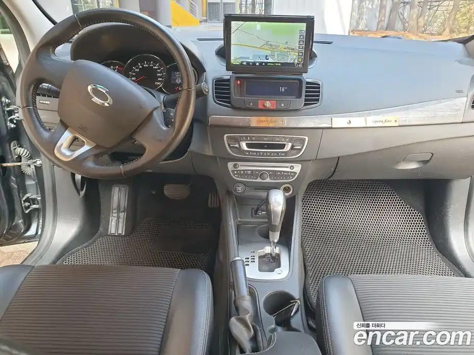 Renault SM3 2012 1.6 Автомат в Москве № 277266, фото 7