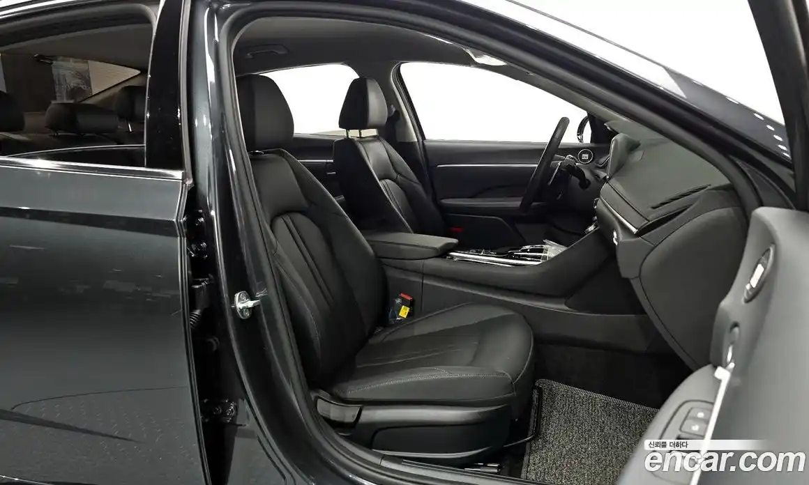 Hyundai Sonata 2022 1.6 Автомат в Москве № 2826, фото 10