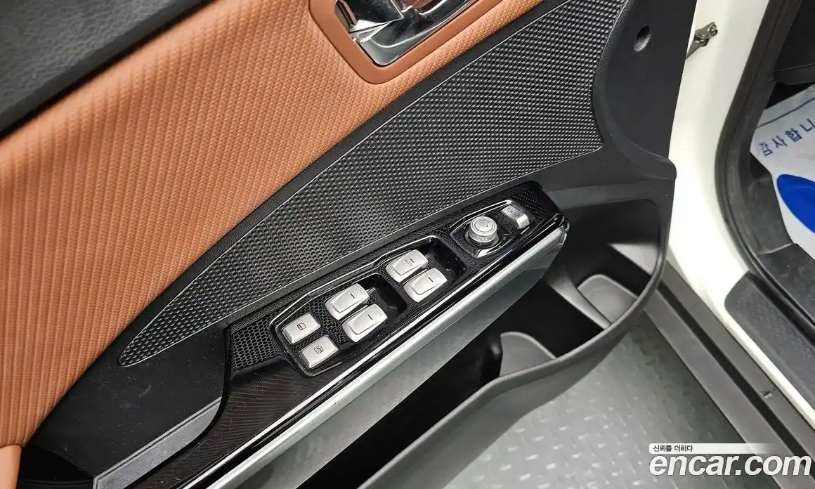 SsangYong TIBOLI 2019 1.6 Автомат в Москве № 28384, фото 6