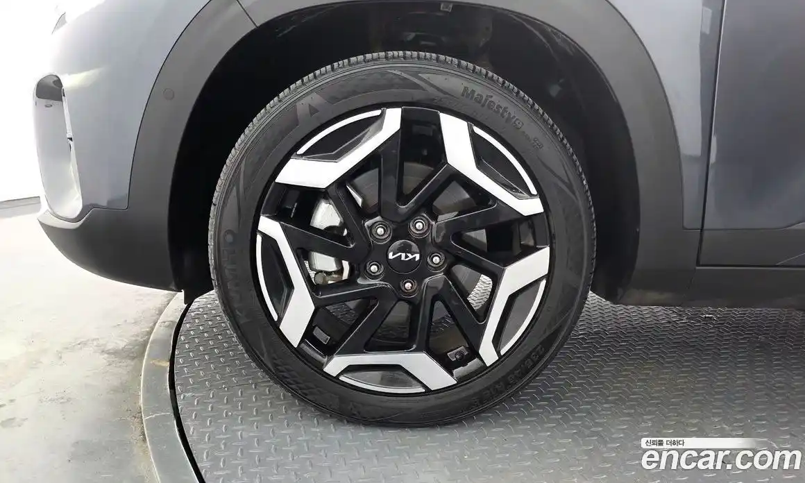 Kia Seltos 2024 1.6 Автомат в Москве № 285969, фото 5