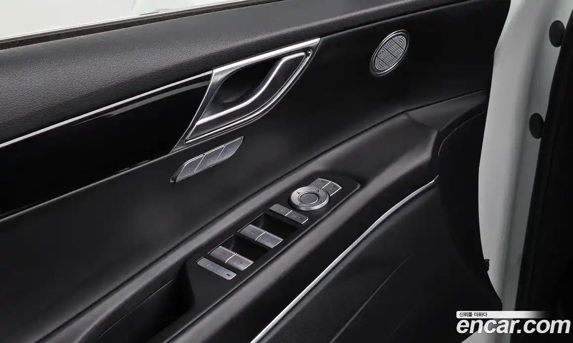 Genesis GV80 2022 2.5 Автомат в Москве № 298856, фото 17