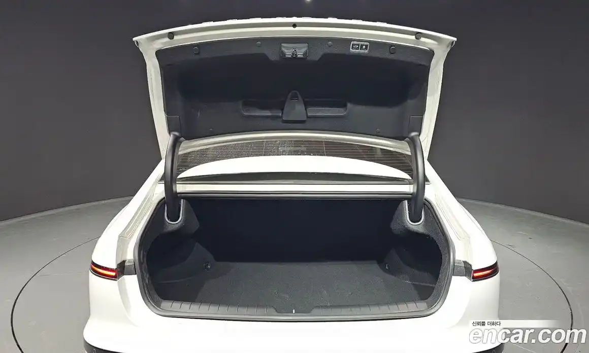 Hyundai Grandeur 2023 1.6 Автомат в Москве № 303146, фото 13