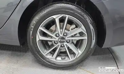 Kia K3 2023 1.6 Автомат в Москве № 306934, миниатюра 7