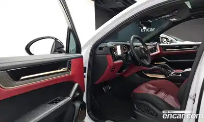 Porsche Cayenne 2025 4.0 Автомат в Москве № 312671, миниатюра 11