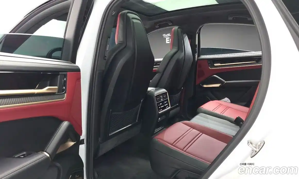 Porsche Cayenne 2025 4.0 Автомат в Москве № 312671, фото 12