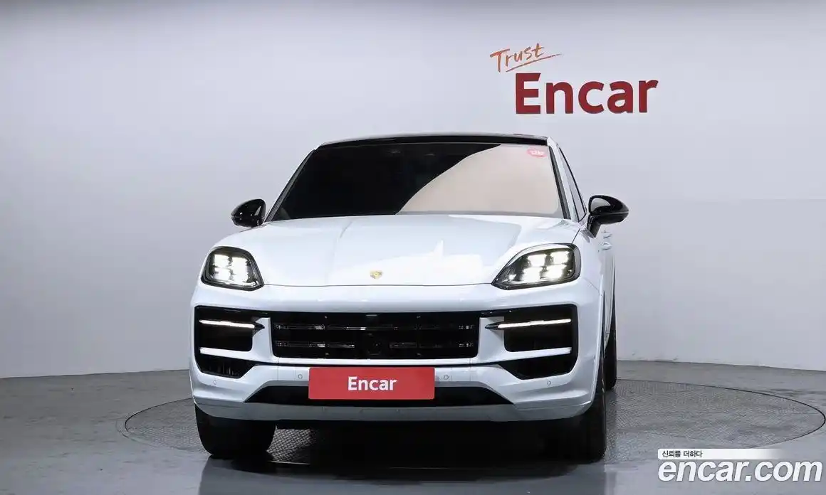 Porsche Cayenne 2025 4.0 Автомат в Москве № 312671, фото 3