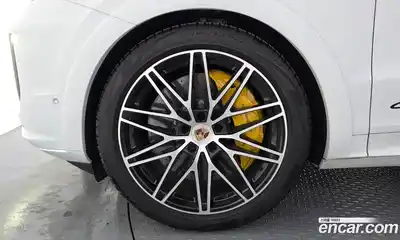 Porsche Cayenne 2025 4.0 Автомат в Москве № 312671, миниатюра 5