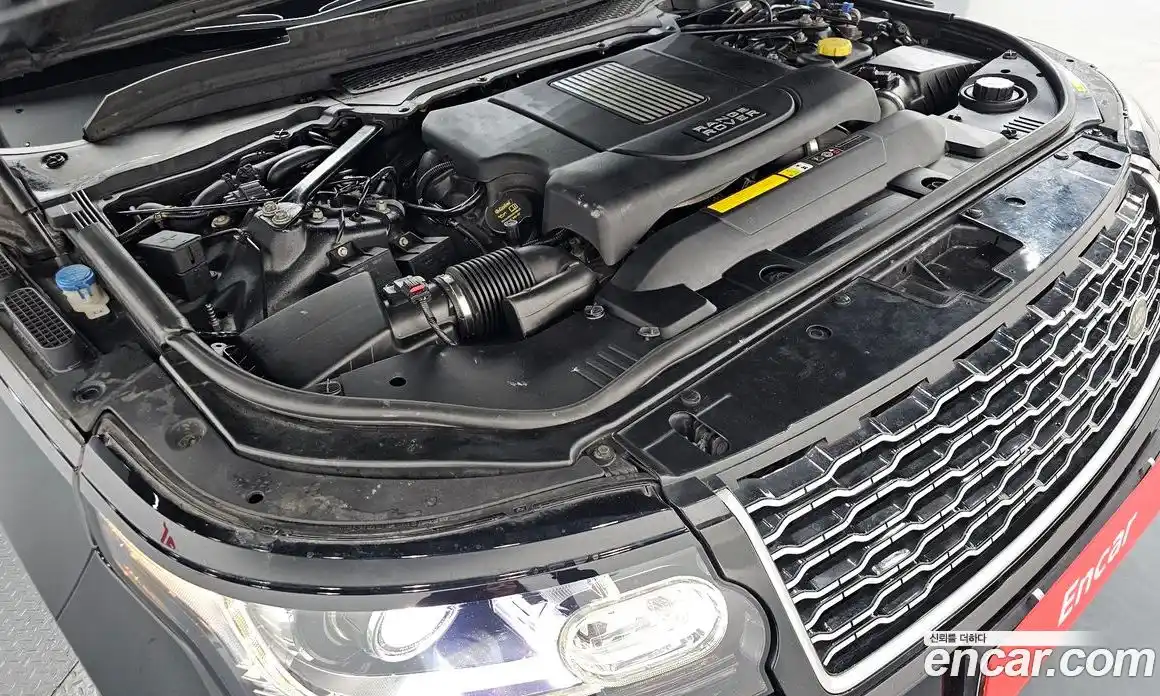 Land Rover Range-Rover 2014 4.4 Автомат в Москве № 316244, фото 16