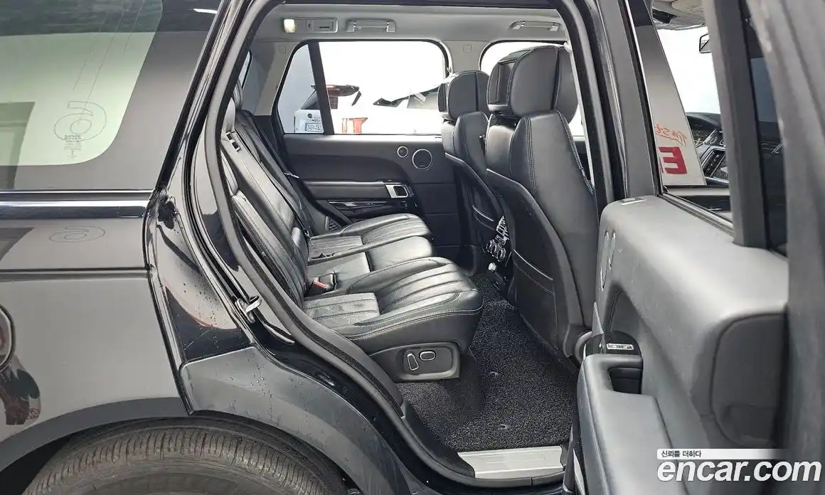 Land Rover Range-Rover 2014 4.4 Автомат в Москве № 316244, фото 19