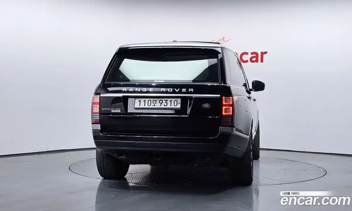 Land Rover Range-Rover 2014 4.4 Автомат в Москве № 316244, фото 9