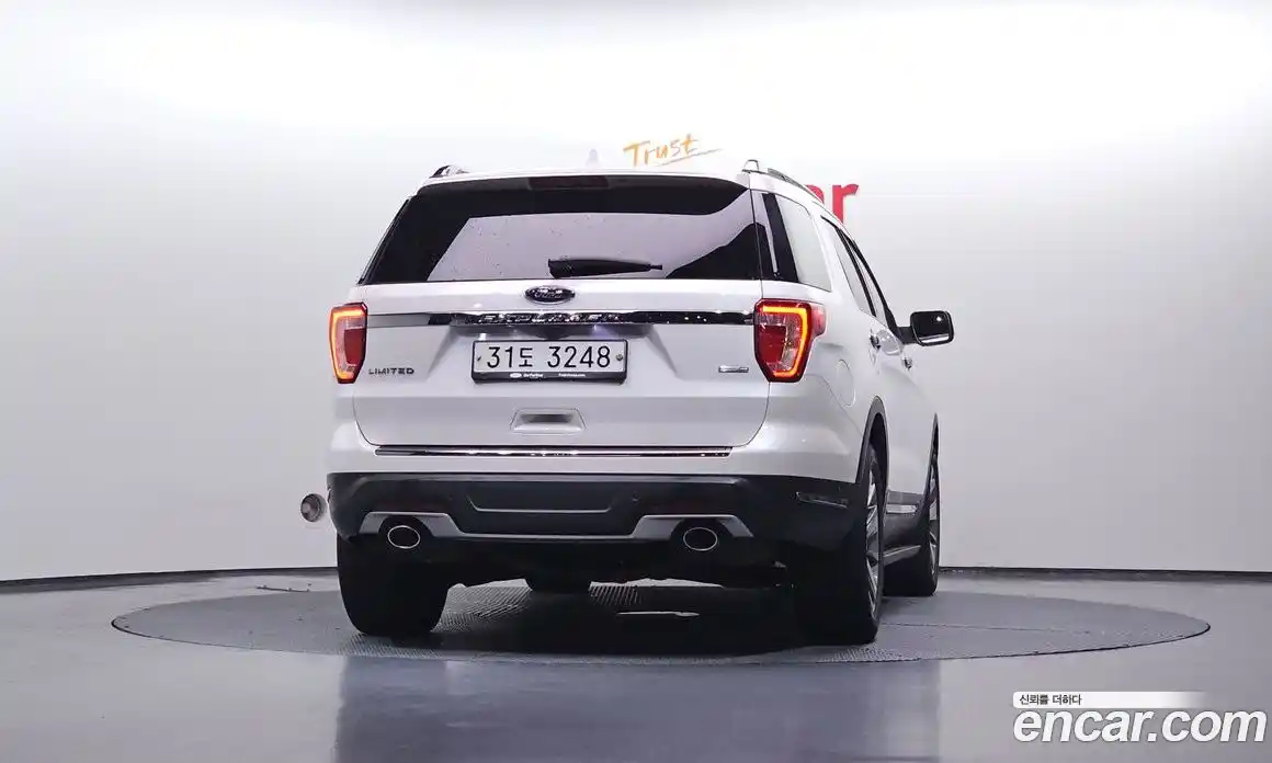 Ford Explorer 2018 2.3 Автомат в Москве № 319097, фото 19