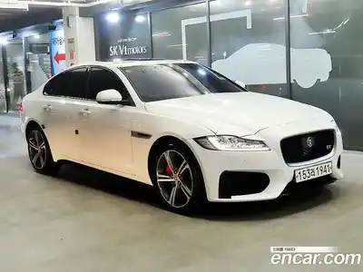 Jaguar XF, 2016